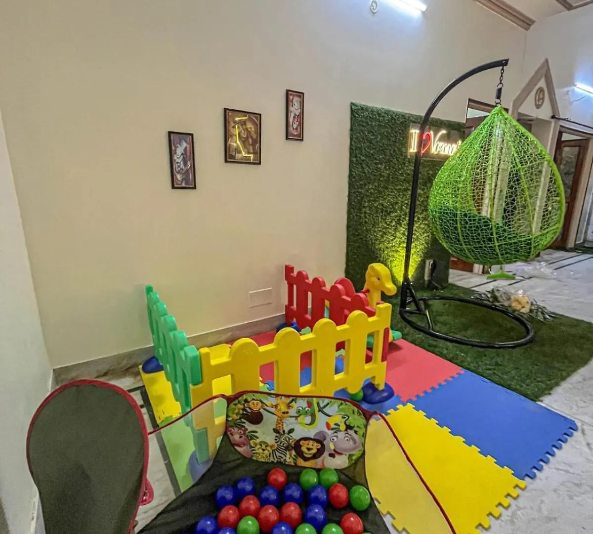 Serene Stays At Varanasi - 5Bhk Luxury Villa